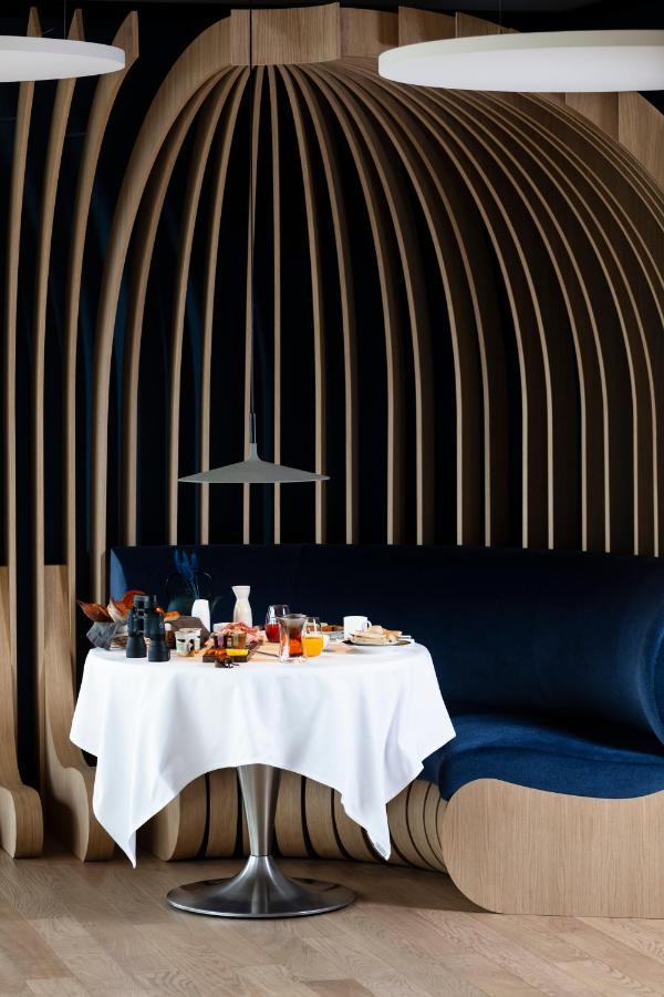 Hotel & Restaurant Origines Par Adrien Descouls - Teritoria Ле-Брок Экстерьер фото