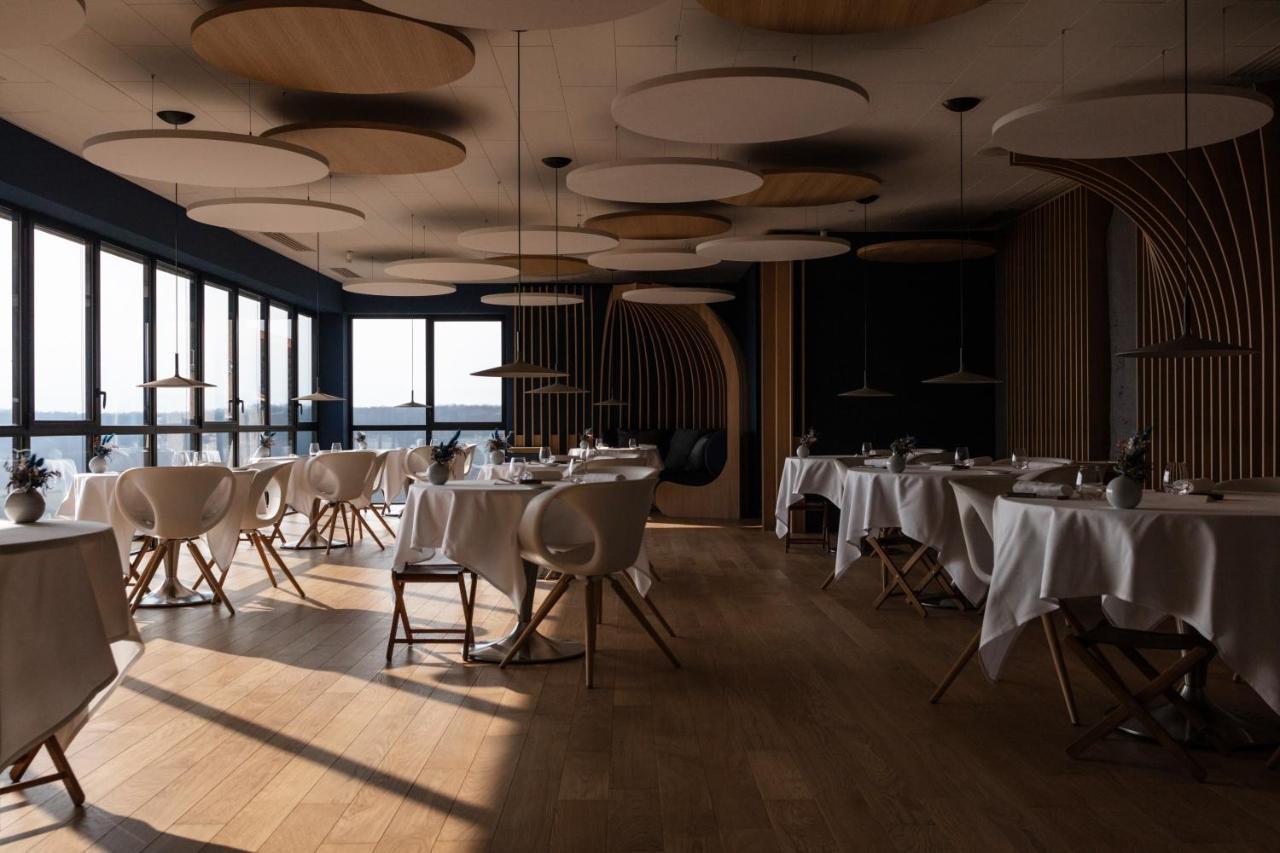 Hotel & Restaurant Origines Par Adrien Descouls - Teritoria Ле-Брок Экстерьер фото