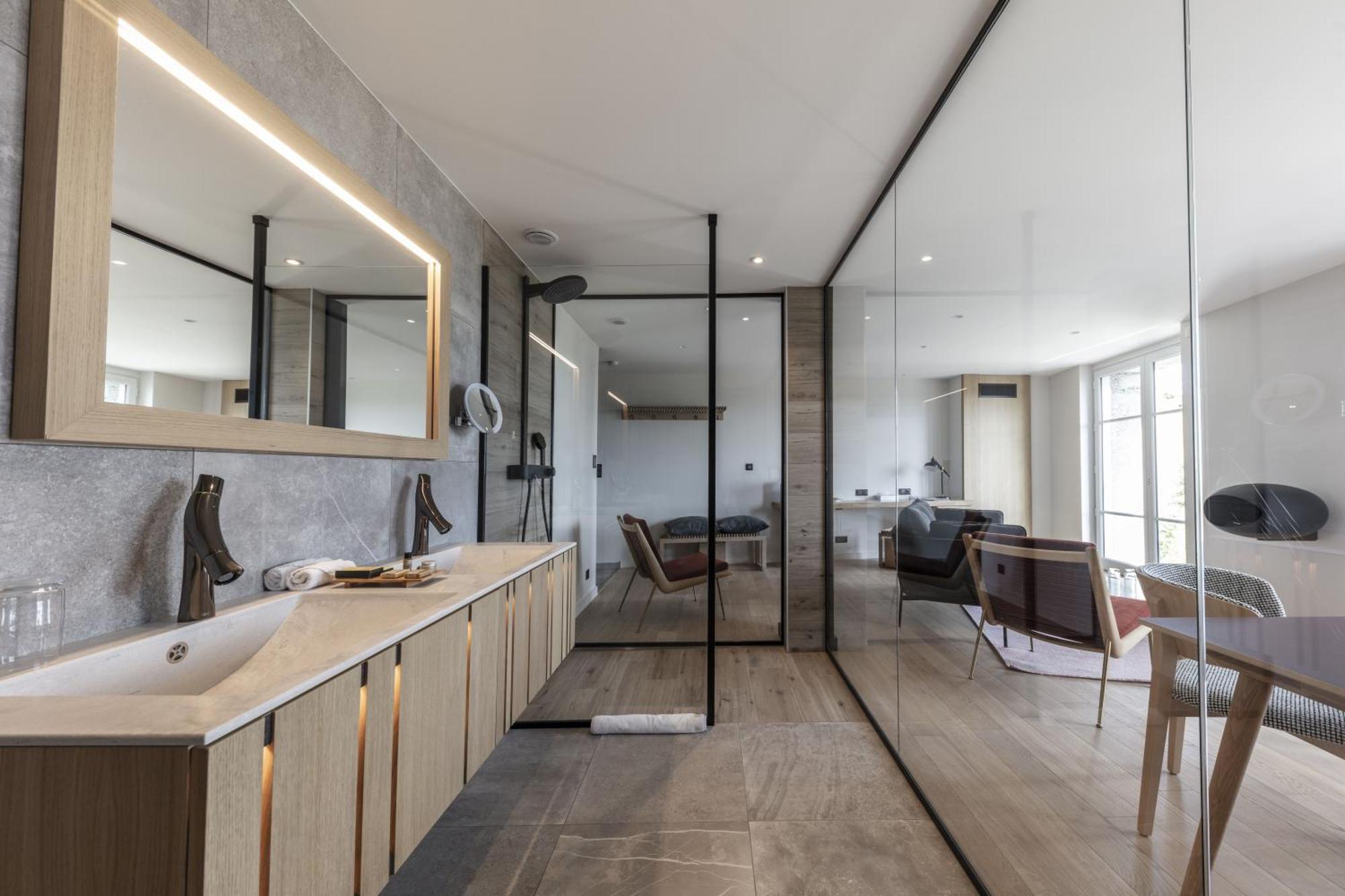 Hotel & Restaurant Origines Par Adrien Descouls - Teritoria Ле-Брок Экстерьер фото